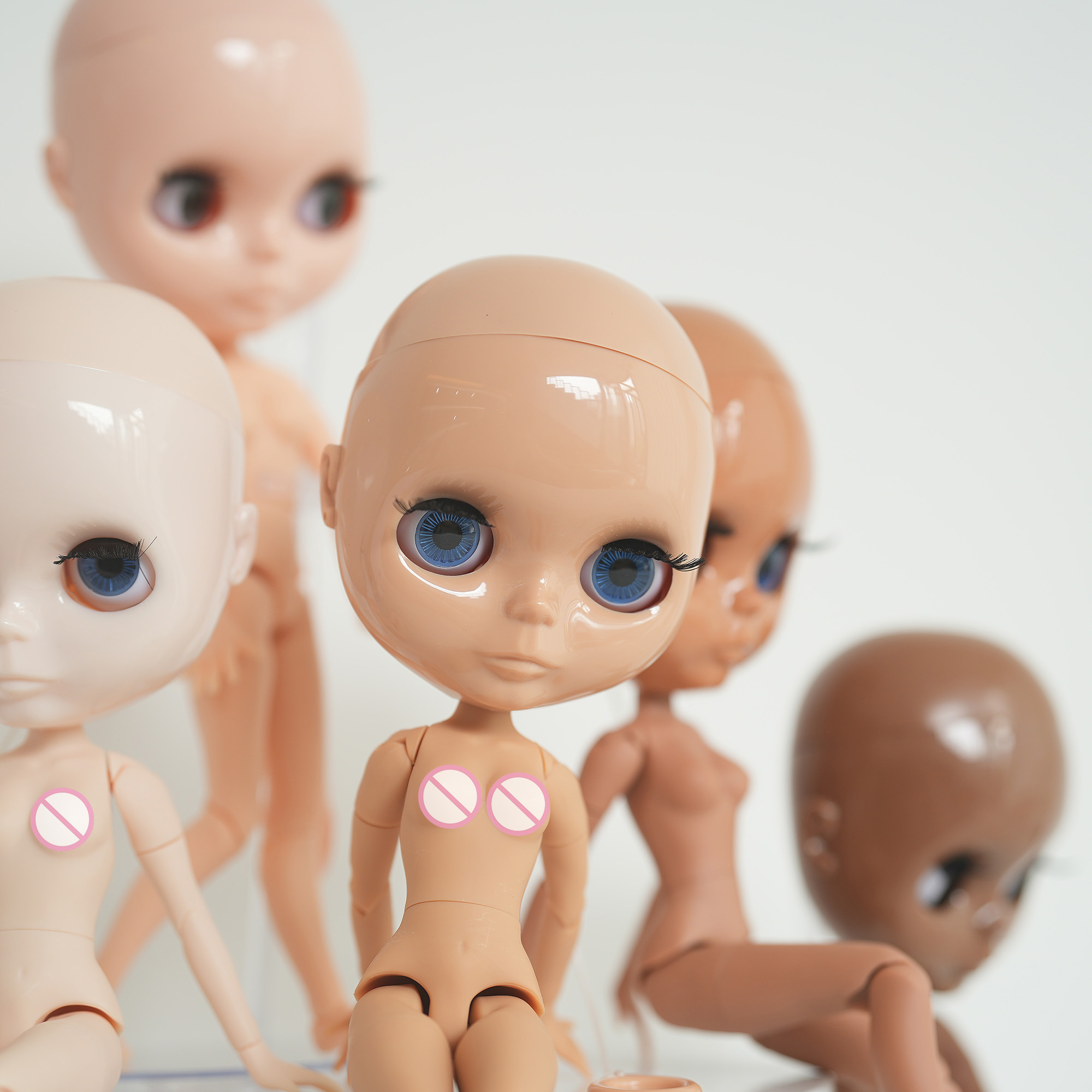 Unique Tech Accessories - Blyth Doll 19 DIY Articulated Joints